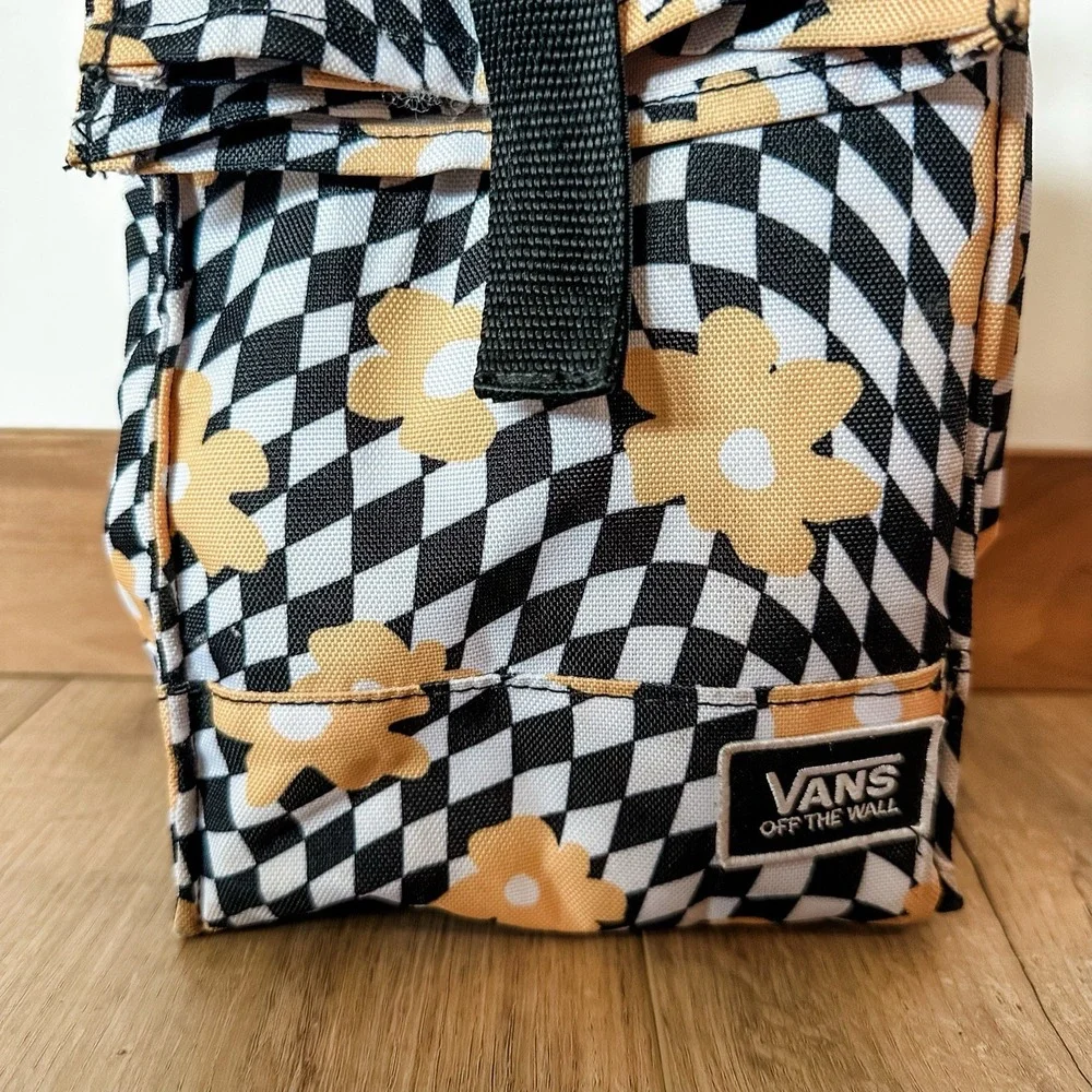 Vans Off The Wall Lunch Box Floral Checkered Black And White‎ Insulated